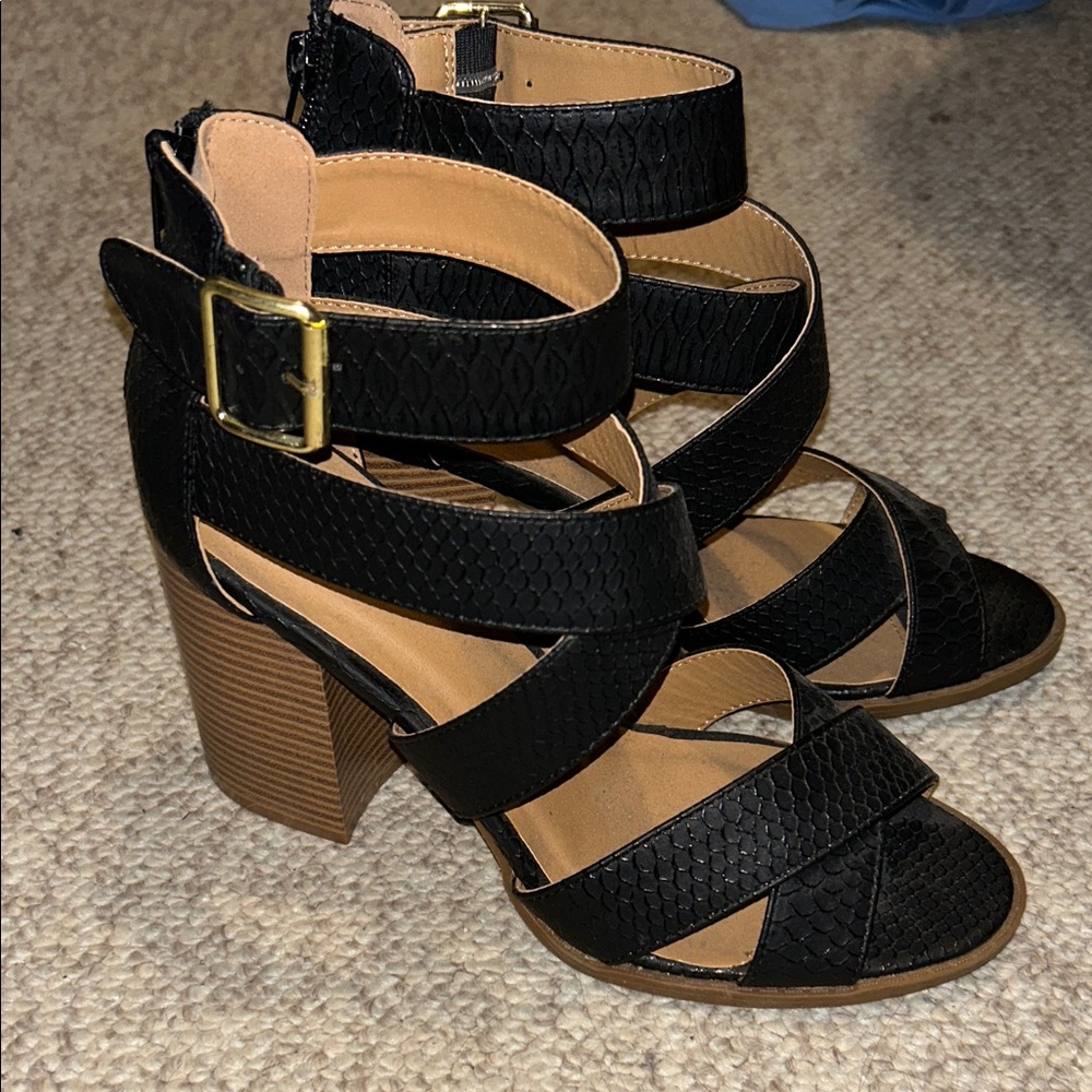 Qupid Black Textured Strappy Heels